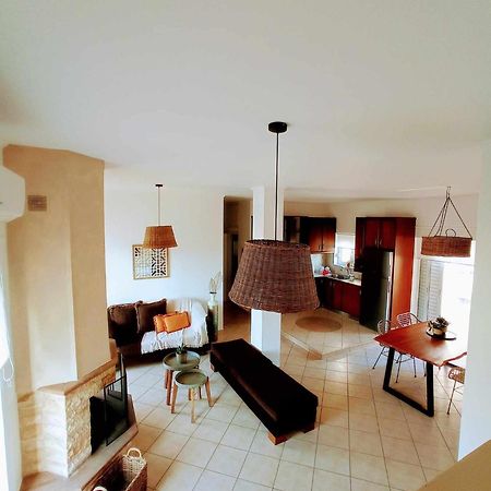 Sonema Seaside Apt Chrissi Akti Chania Exterior foto
