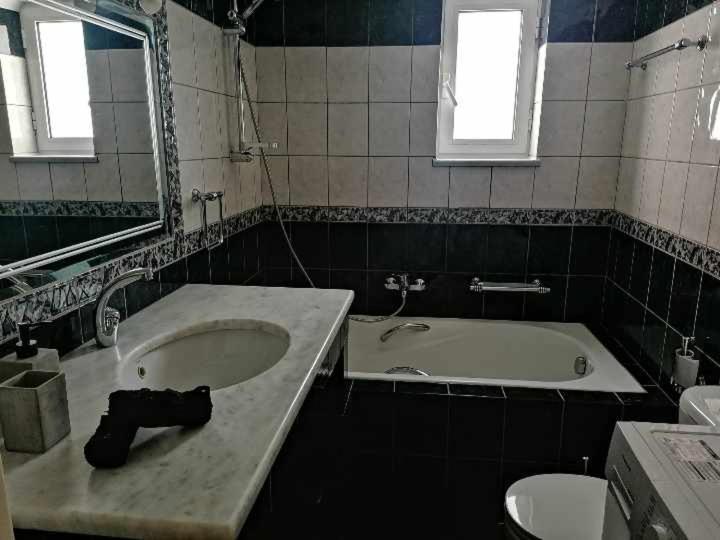 Sonema Seaside Apt Chrissi Akti Chania Exterior foto